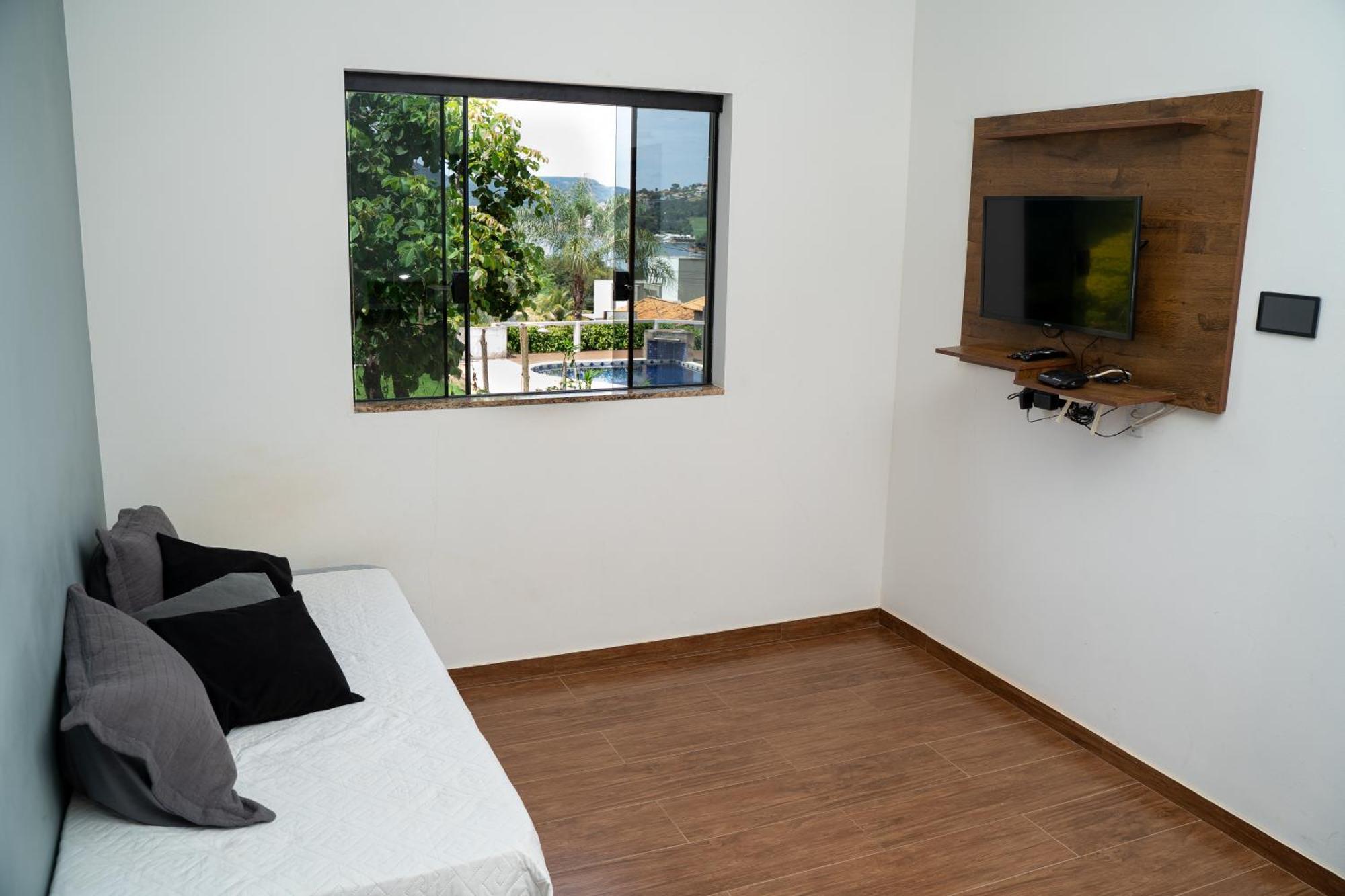 Casa Com Piscina Vista Para Lago, 03 Quartos Confortaveis Capitolio Ngoại thất bức ảnh
